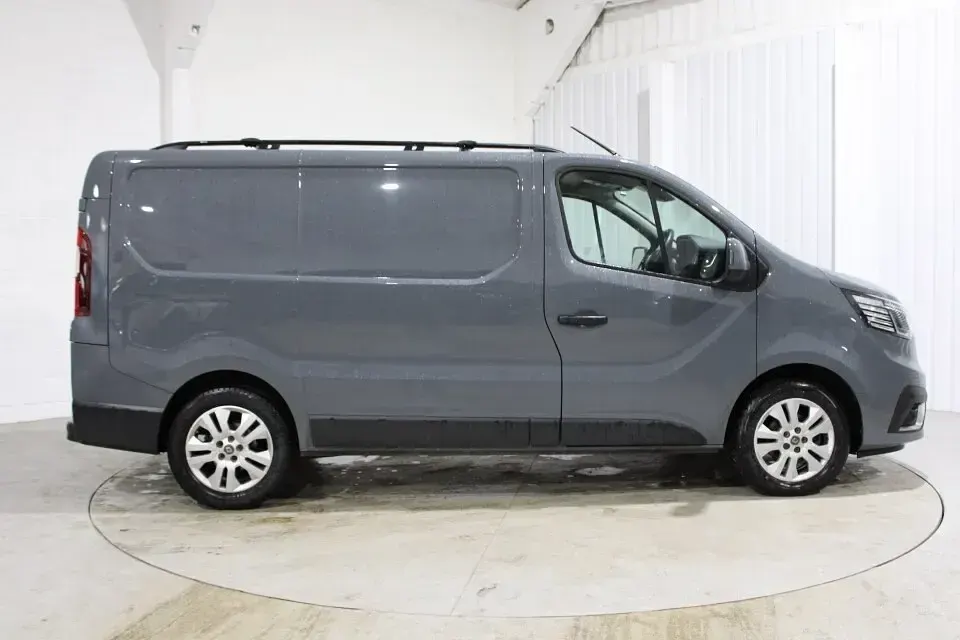 Used Renault Trafic 2023 Grey