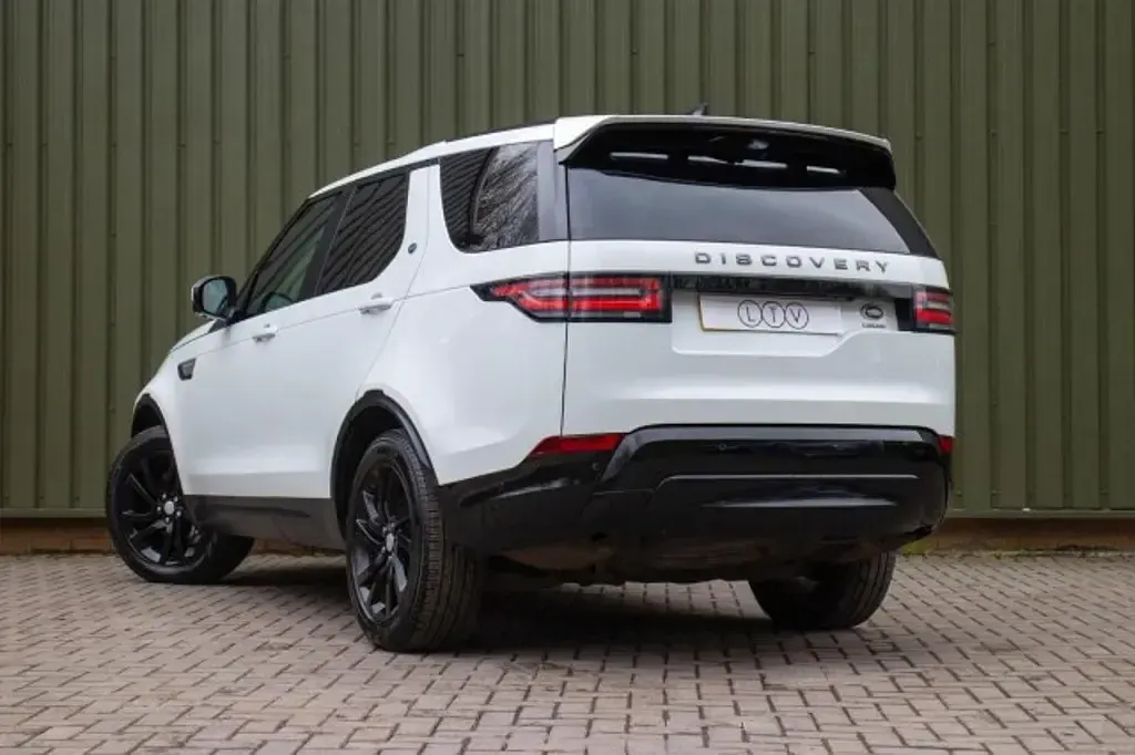 Used Land Rover Discovery HSE 2019 White SUV