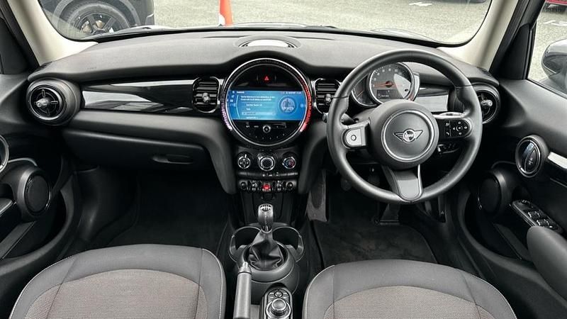 Used Mini Cooper Classic 134 HP (98 kW) 2022 Grey Hatchback