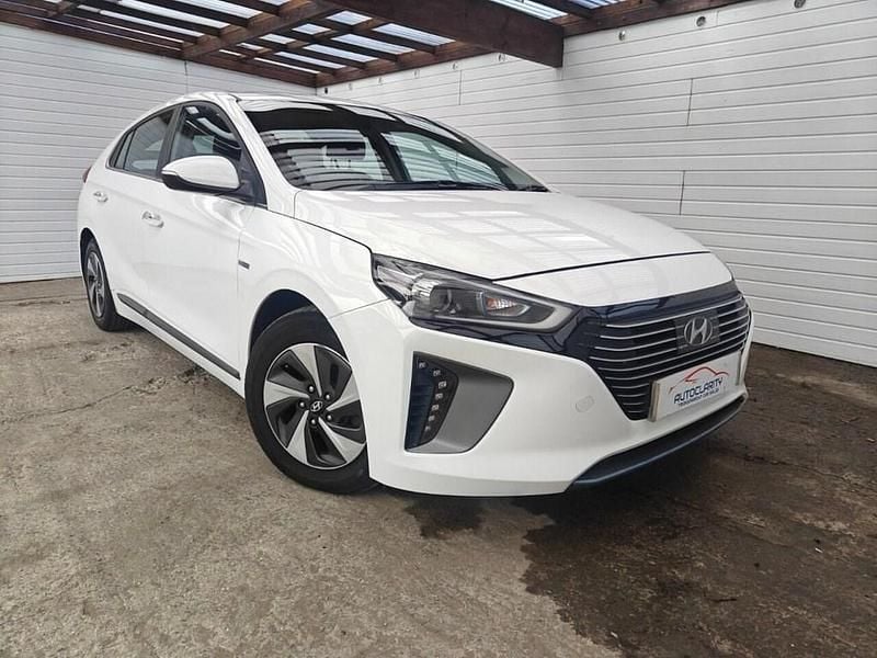 White Used 2019 Hyundai Ioniq Premium Sedan | £9,465 (Fair price) - Image 1/4