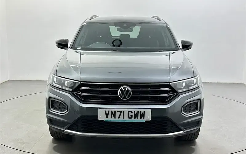 Usado VW T-Roc Black Edition 150 HP (110 kW) 2021 Cinzento SUV