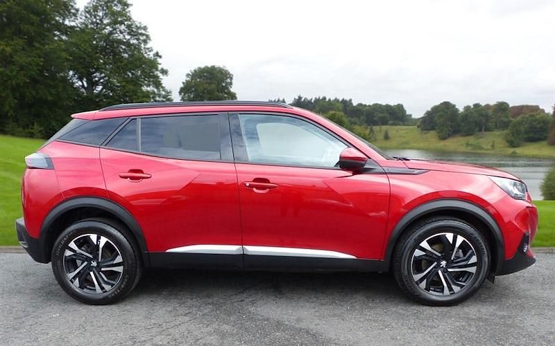 Used Peugeot 2008 Allure 101 HP (74 kW) 2021 SUV