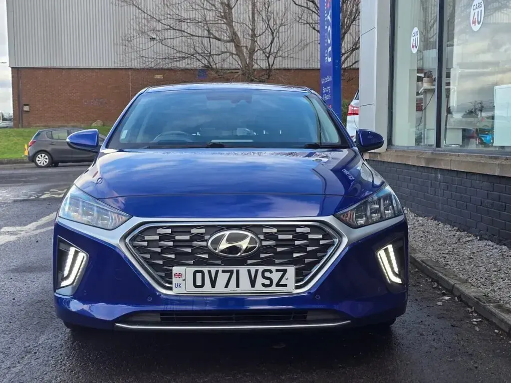 Gebraucht Hyundai Ioniq Premium SE 141 PS (103 kW) 2021 Blau Kleinwagen