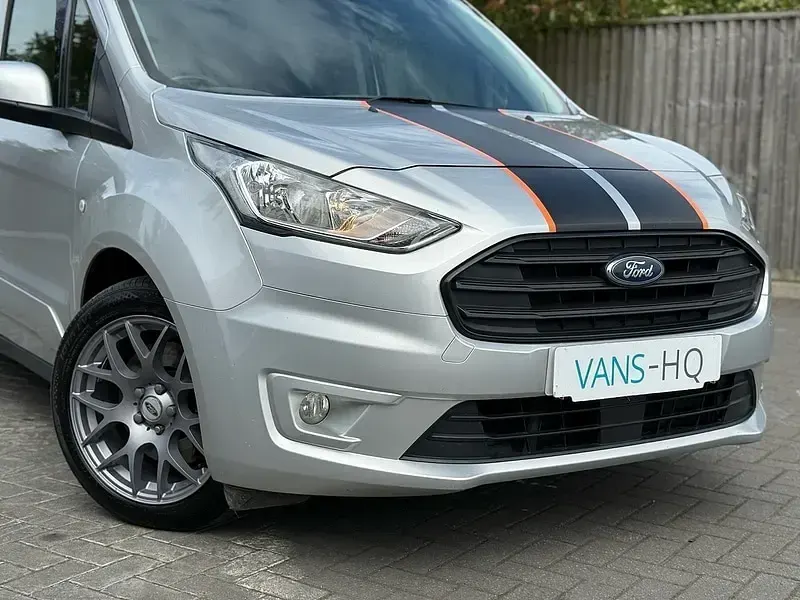 Used Ford Transit Limited 120 HP (88 kW) 2019 Silver Van