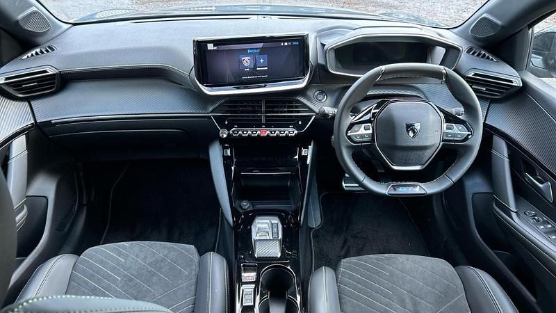 New Peugeot e-208 Premium 113 kW (154 HP) 2026 Hatchback