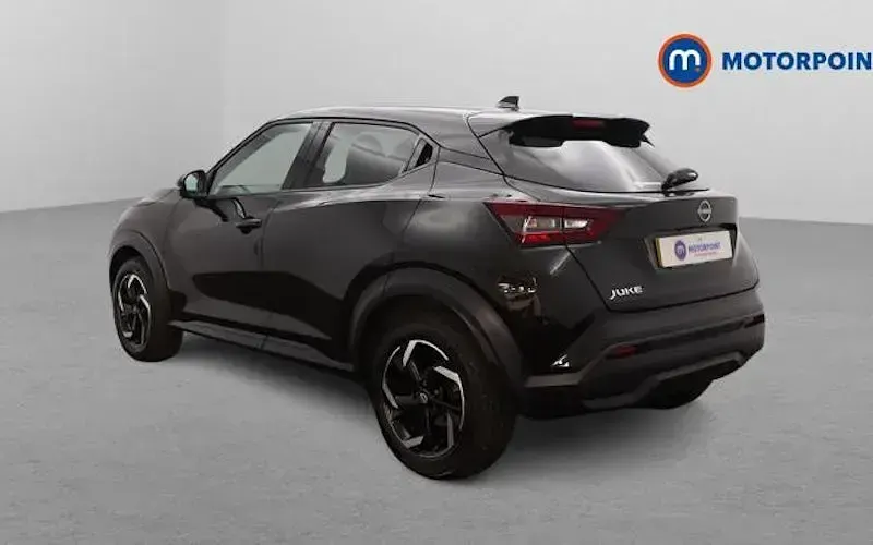 Used Nissan Juke N-Connecta 114 HP (83 kW) 2023 Black SUV