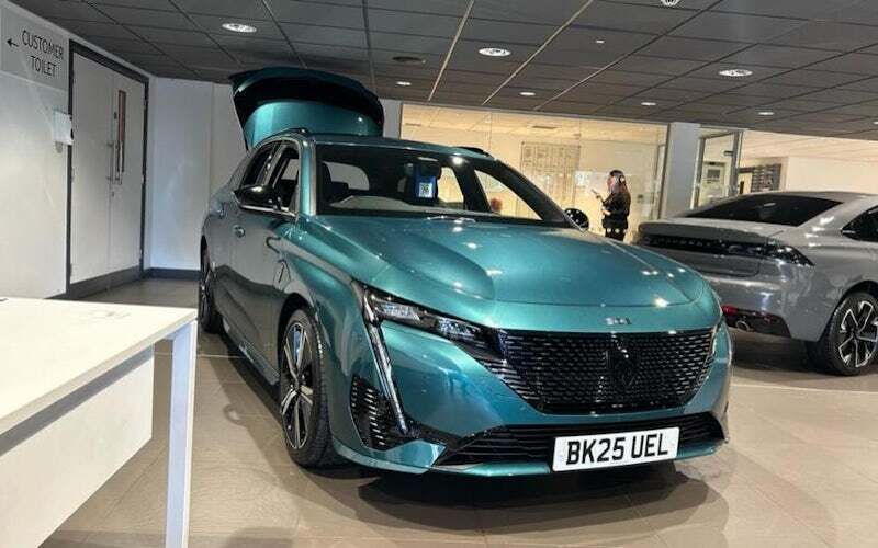 New 2025 Peugeot 308 GTi Estate | £31,500 (Super price) - Image 1/4