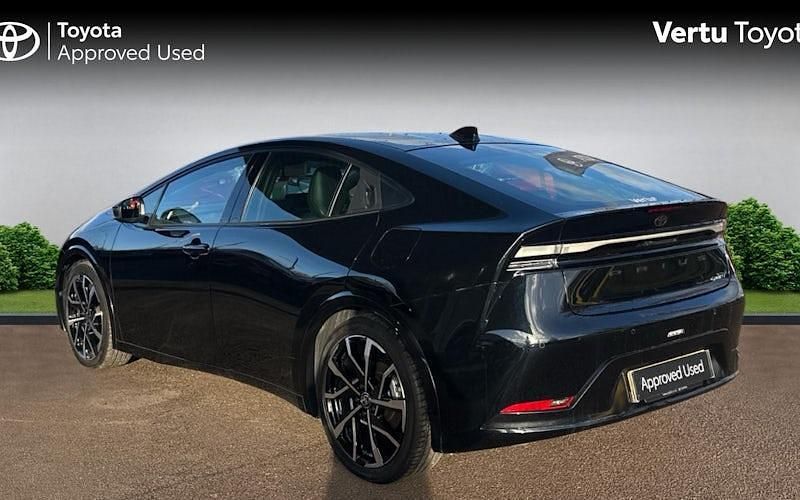 Used Toyota Prius 223 HP (164 kW) 2025 Hatchback