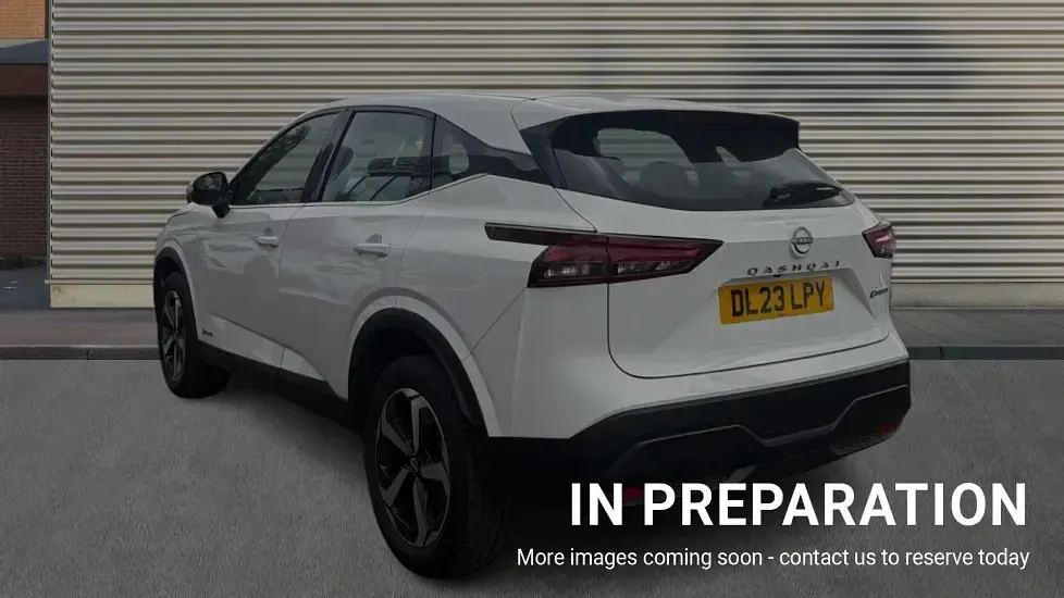 Used Nissan Qashqai Acenta Premium 190 HP (139 kW) 2023 White SUV