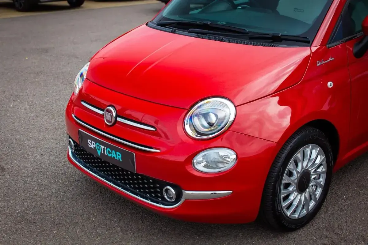 Used Fiat 500 Dolcevita 70 HP (51 kW) 2022 Red Hatchback