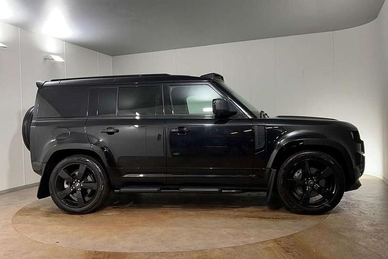 Used Land Rover Defender HSE Dynamic 296 HP (217 kW) 2023 Black SUV