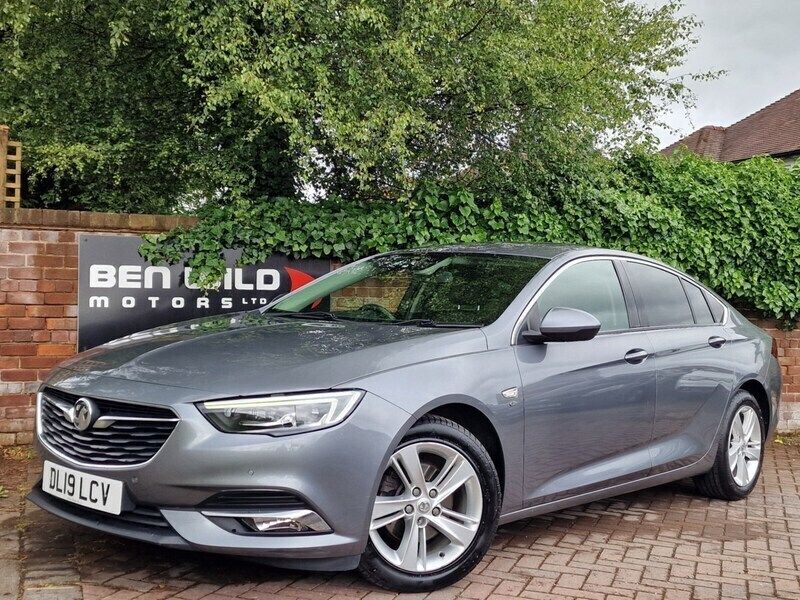 Grey Used 2019 Vauxhall Insignia Elite Hatchback | £7,990 (Good price) - Image 1/4