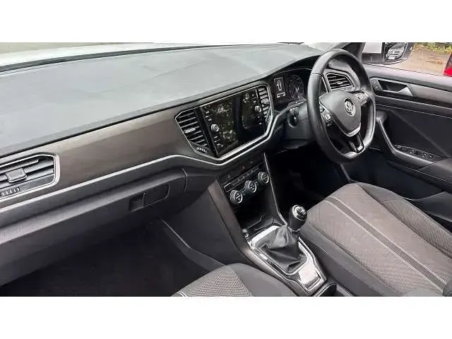 Używany VW T-Roc SE 150 KM (110 kW) 2020 SUV