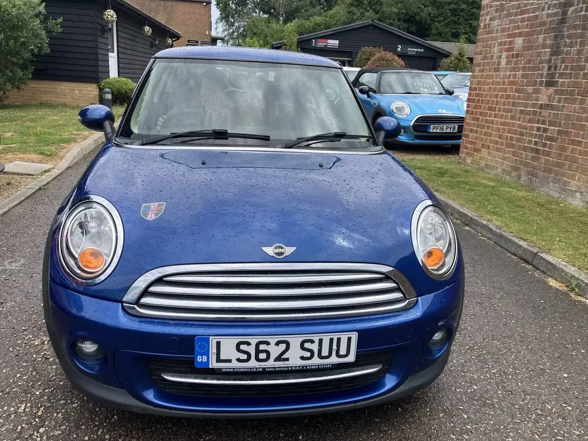 Used Mini Cooper D Hatch 110 HP (80 kW) 2012 Blue Hatchback