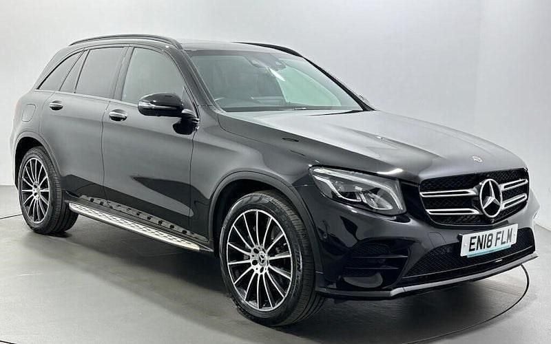 Used Mercedes GLC250 AMG Line Premium 211 HP (155 kW) 2018 Black Estate