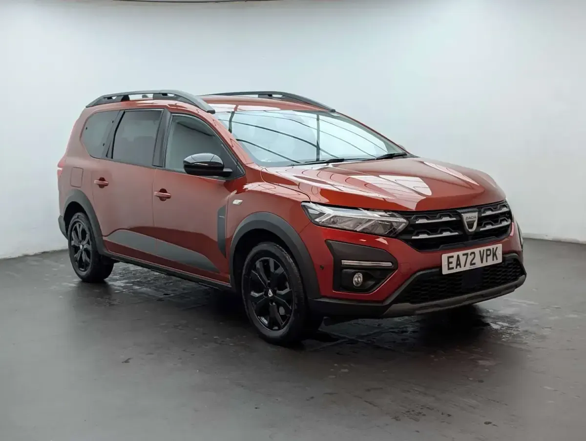 Usado Dacia Jogger Extreme 110 HP (80 kW) 2022 Castanho Monovolume