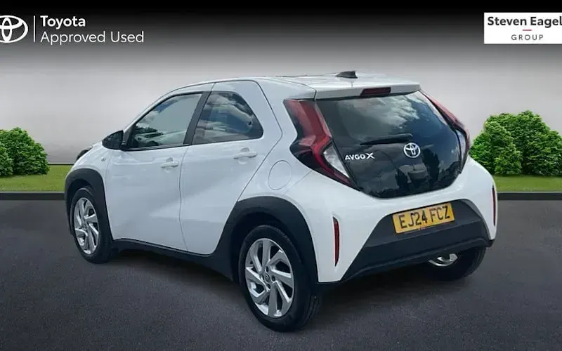Used Toyota Aygo X PURE 72 HP (52 kW) 2025 SUV