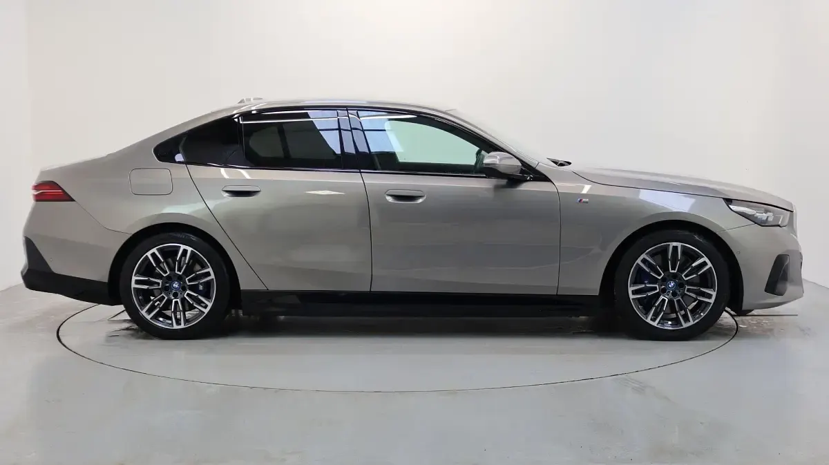 Used BMW i5 M Sport 246 kW (335 HP) 2024 Grey