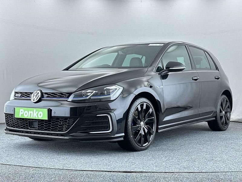 Begagnad VW Golf VII Advance 204 HK (150 kW) 2018 Svart Halvkombi