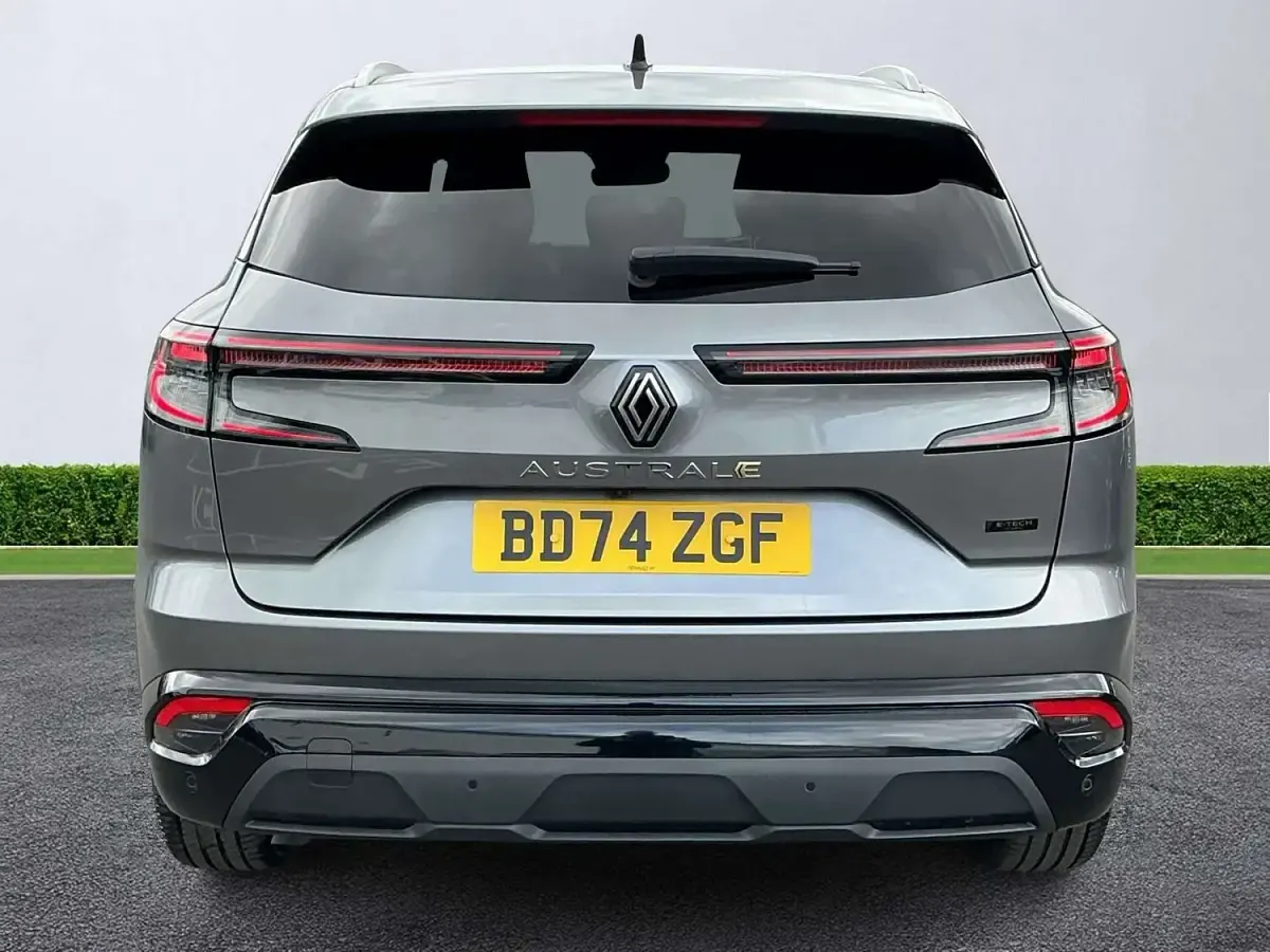 Used Renault Austral Techno 200 HP (147 kW) 2024 Grey SUV