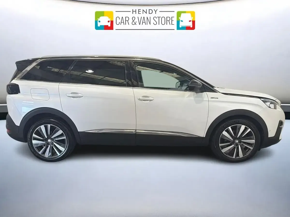 Used Peugeot 5008 Premium 130 HP (95 kW) 2019 White SUV