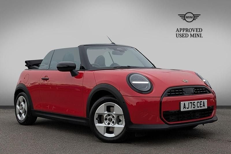 Ny Mini Cooper 118 kW (161 HK) 2026 Röd Halvkombi