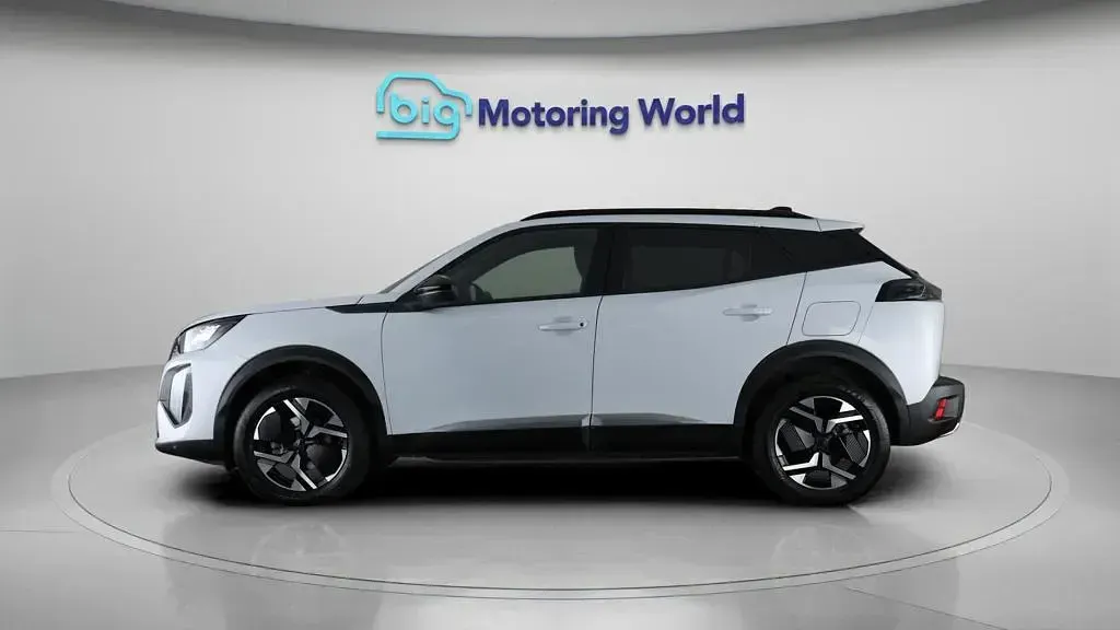Used Peugeot 2008 Allure 130 HP (95 kW) 2025 White SUV