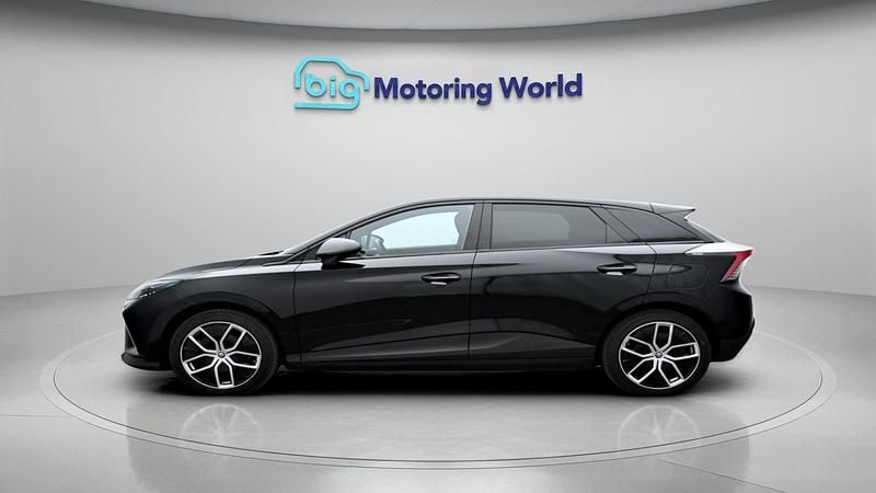 Used MG MG4 EV Trophy 319 kW (435 HP) 2023 Black Hatchback