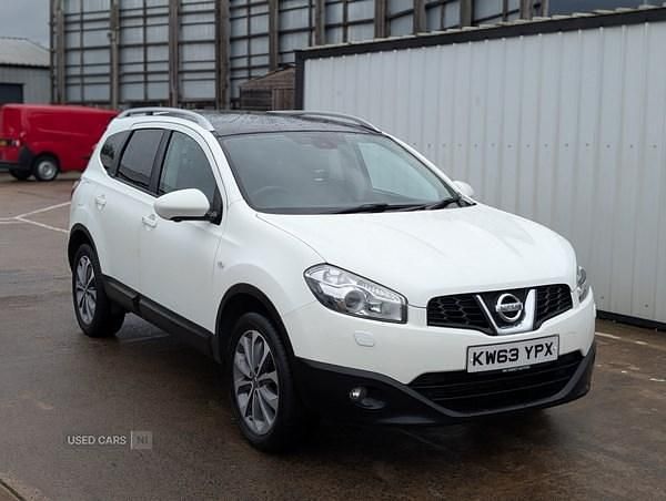 White Used 2014 Nissan Qashqai +2 Tekna SUV | £4,450 (Fair price) - Image 1/4