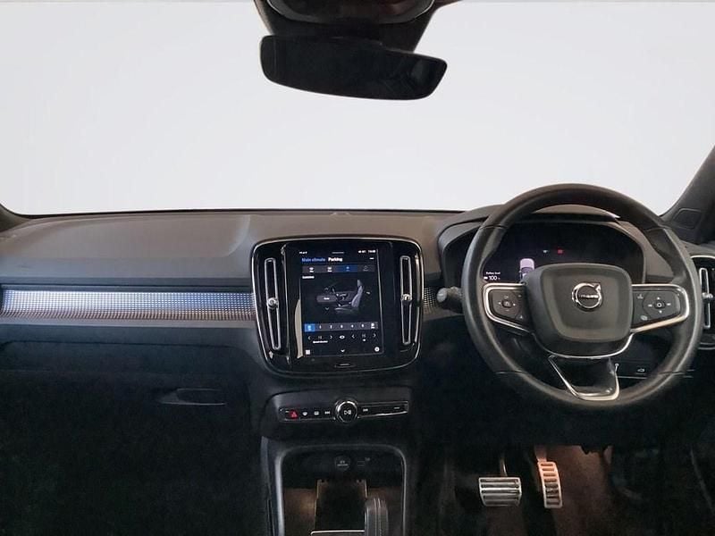 Used Volvo XC40 300 kW (408 HP) 2021 White SUV