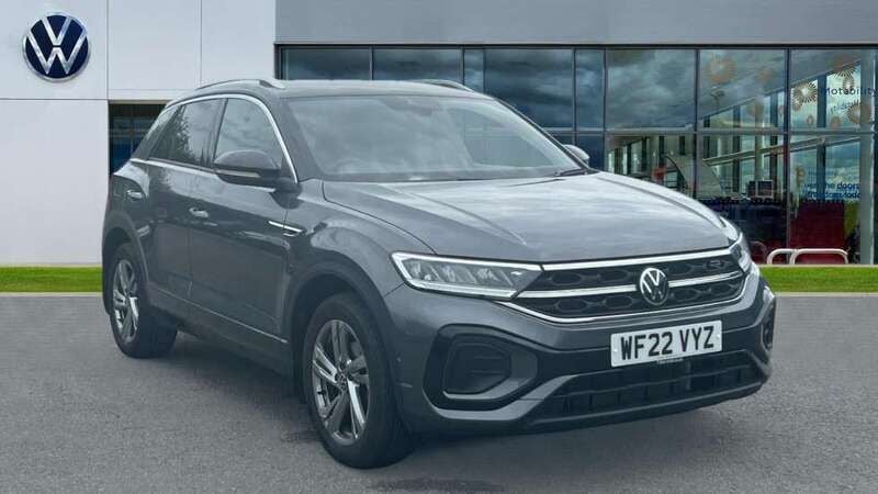 Indium grey metallic deep black pearl Used 2022 VW T-Roc R-line SUV | £22,974 (Fair price) - Image 1/4