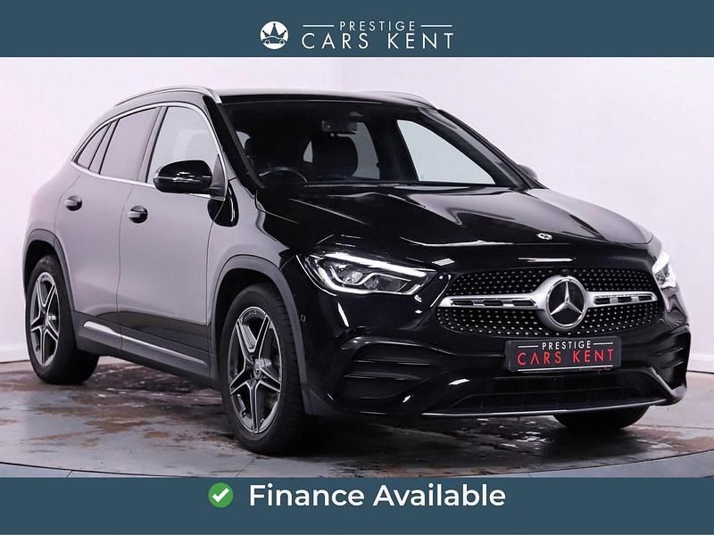 Used Mercedes GLA200 Executive 163 HP (119 kW) 2020 Black SUV