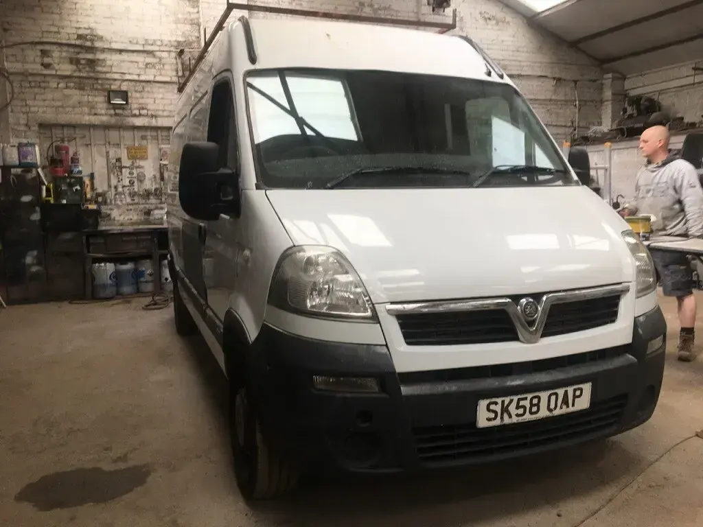 Used Vauxhall Movano 120 HP (88 kW) 2008 White MPV