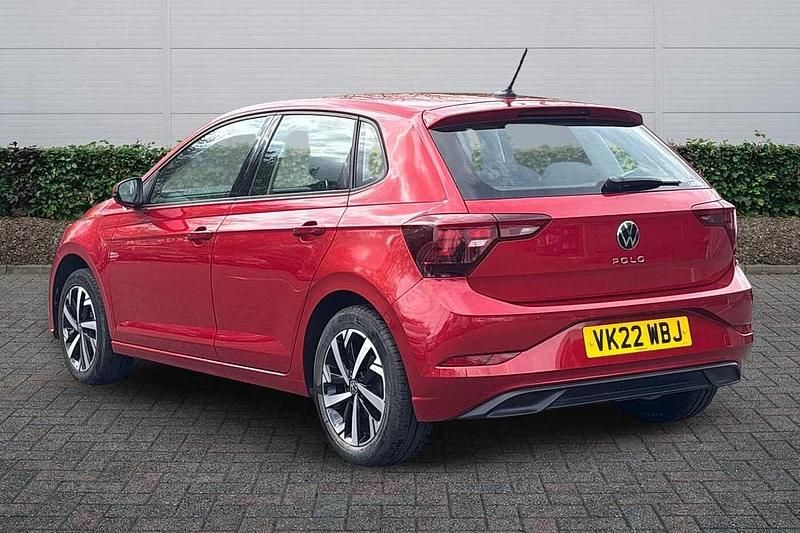 Used VW Polo Life 95 HP (69 kW) 2022 Red Hatchback