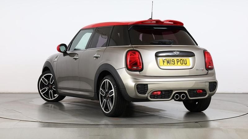 Used Mini Cooper S Hatch 189 HP (139 kW) 2019 Silver Hatchback