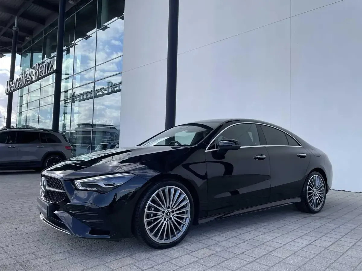 Used Mercedes CLA180 AMG Line Premium 136 HP (100 kW) 2025 Black Coupe