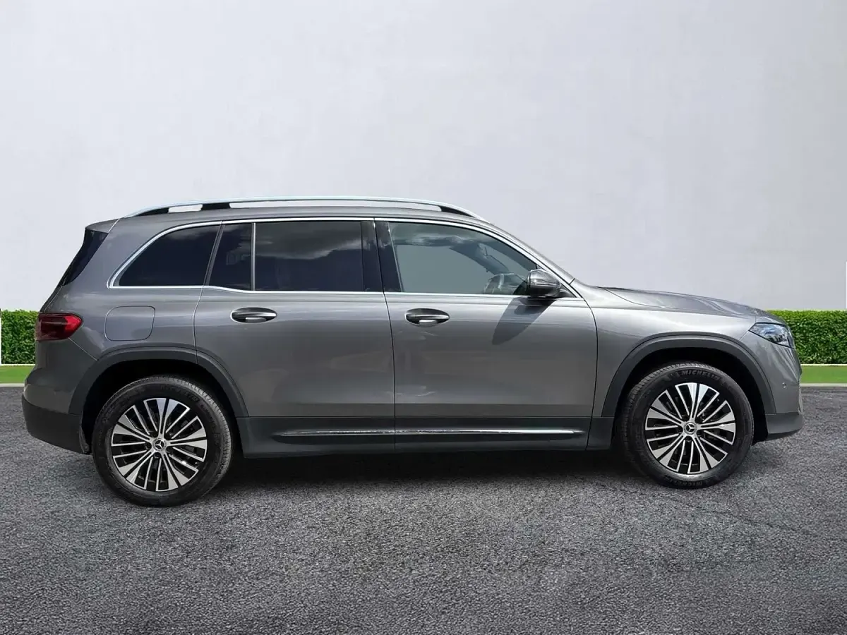 Used Mercedes EQB250+ Executive 139 kW (190 HP) 2025 Grey SUV