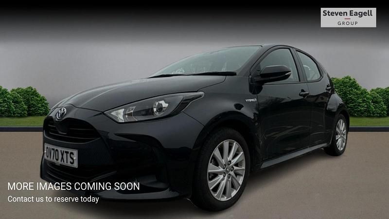 Used Toyota Yaris Hybrid 116 HP (85 kW) 2020 Black Hatchback