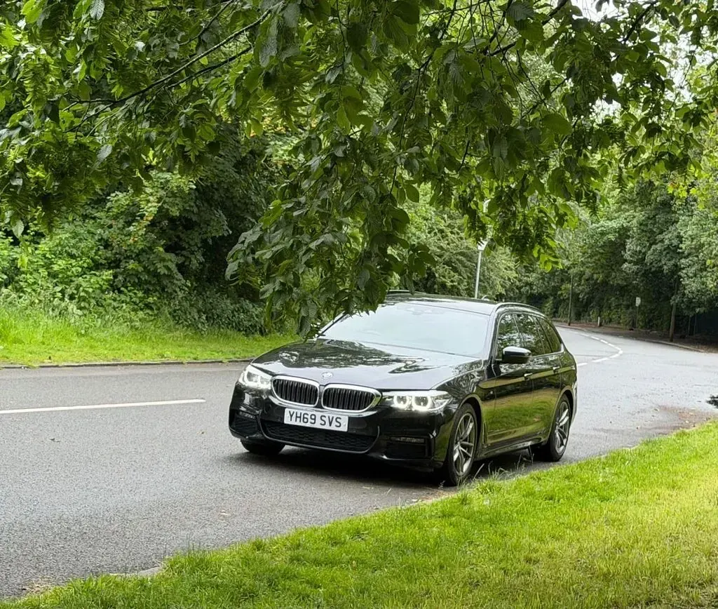 Used BMW 520 M Sport 190 HP (139 kW) 2019 Black Estate