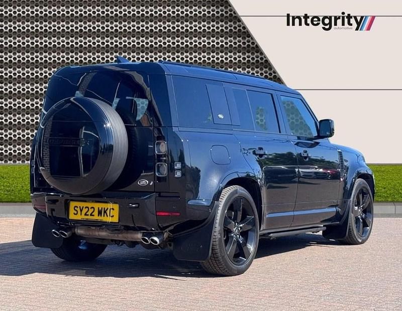 Used Land Rover Defender S 525 HP (386 kW) 2022 Black SUV