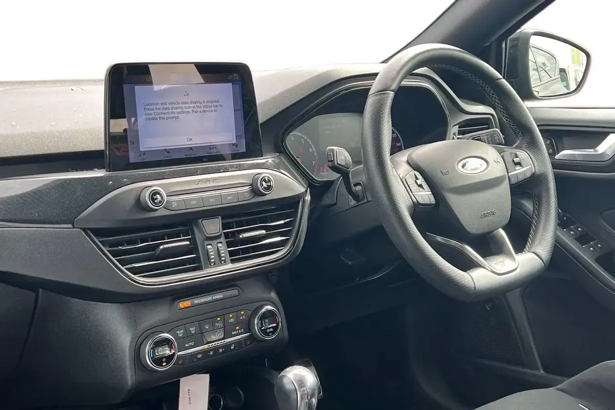 Used Ford Focus ST 280 HP (205 kW) 2019 Black Hatchback