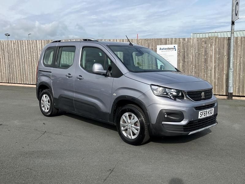 Grey Used 2020 Peugeot Rifter Allure MPV | £15,250 (Good price) - Image 1/4
