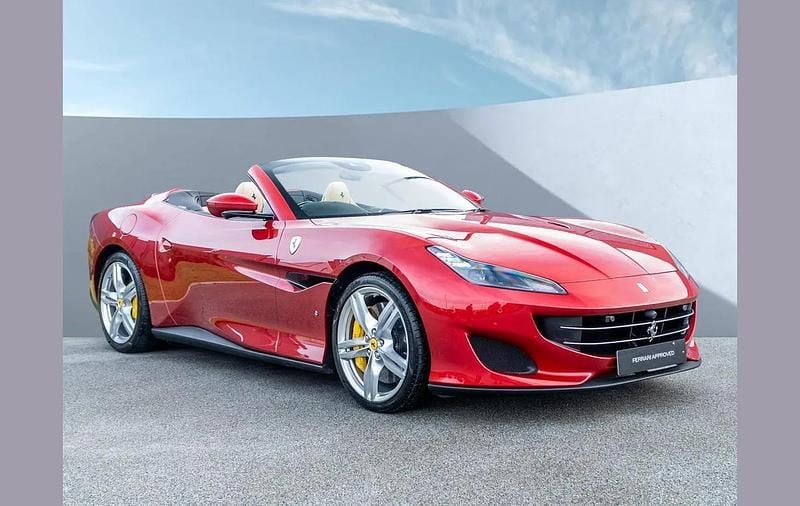 Red Used 2019 Ferrari Portofino Cabriolet | £139,600 - Image 1/4