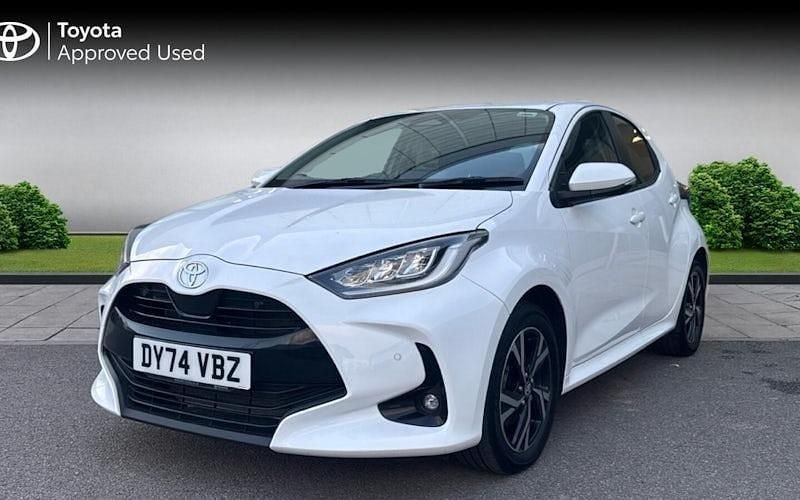 Used Toyota Yaris Hybrid Design 116 HP (85 kW) 2026 Hatchback