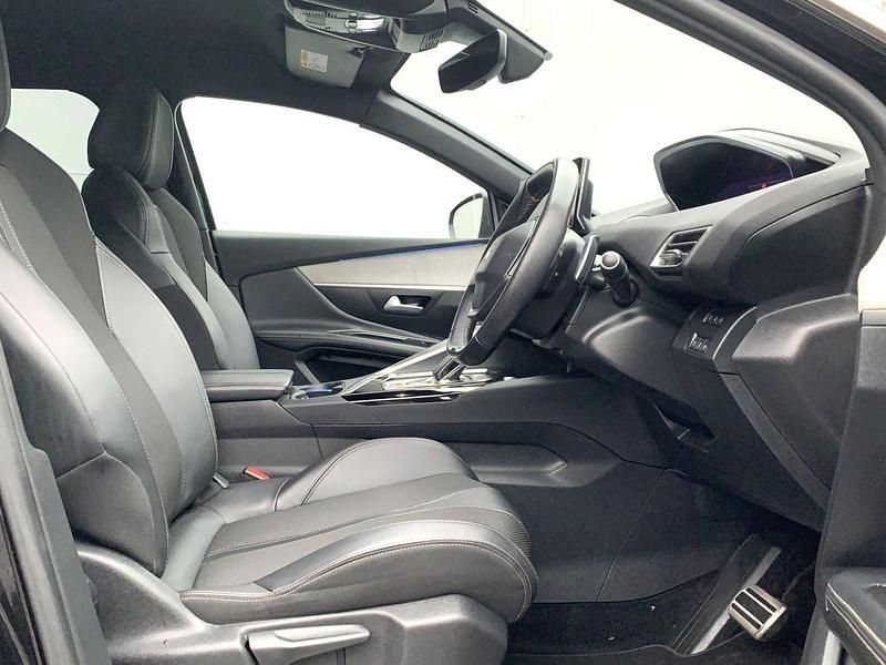 Used Peugeot 3008 GTi 300 HP (220 kW) 2021 Black Hatchback