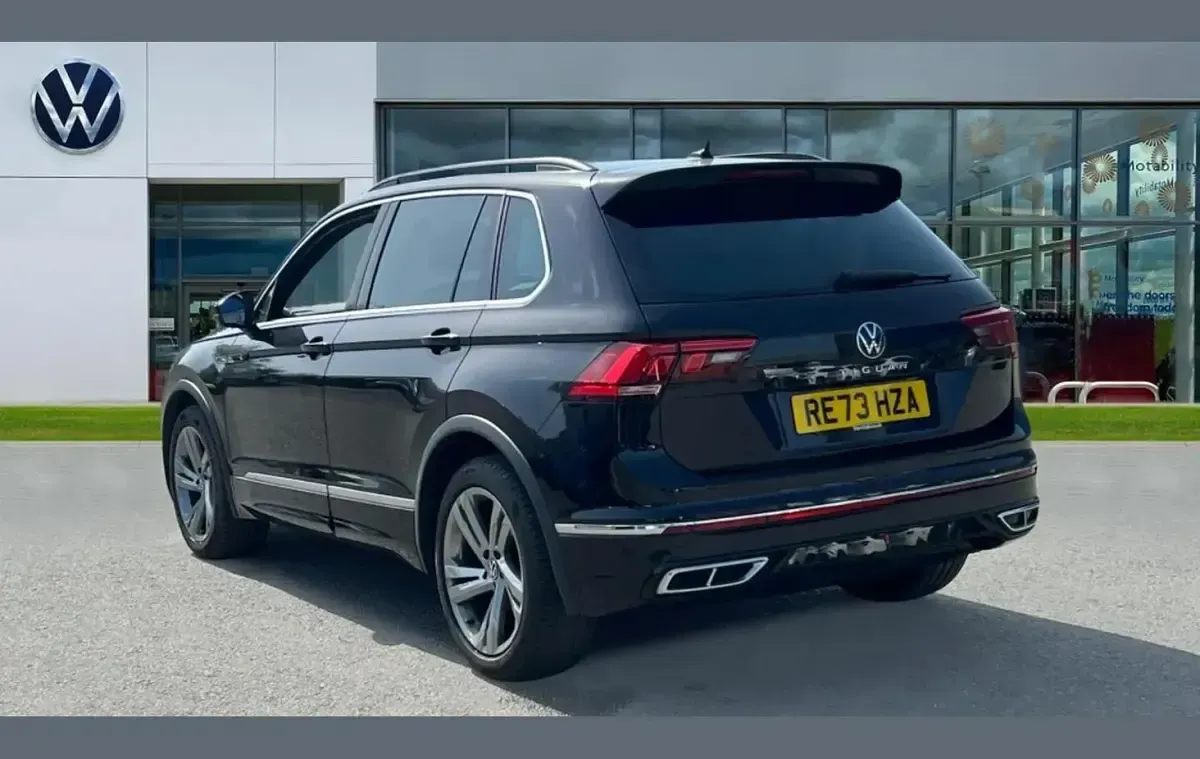 Used VW Tiguan R-line Edition 147 HP (108 kW) 2023 Black SUV