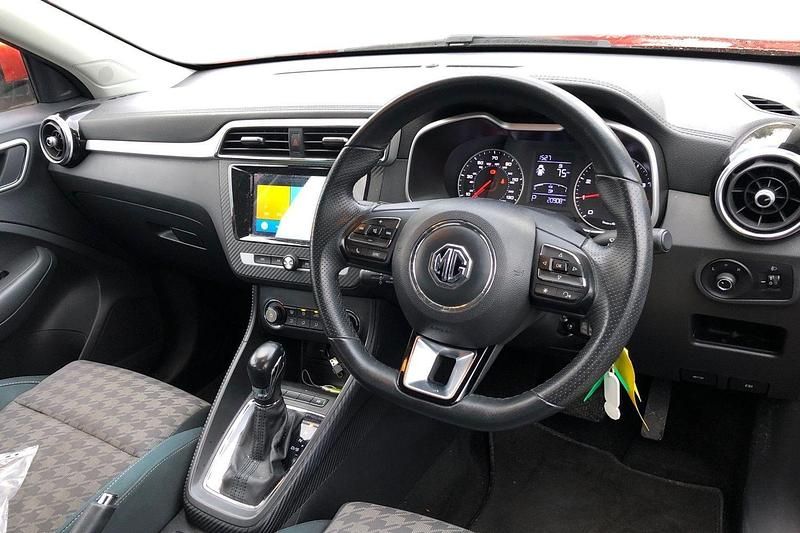 Used MG ZS Excite 2019 Orange Hatchback
