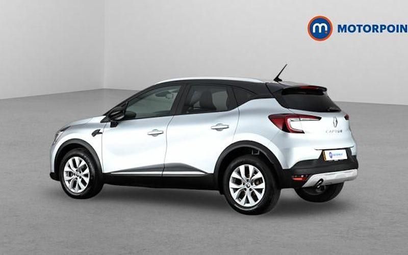 Używany Renault Captur Iconic 140 KM (102 kW) 2021 Szary SUV