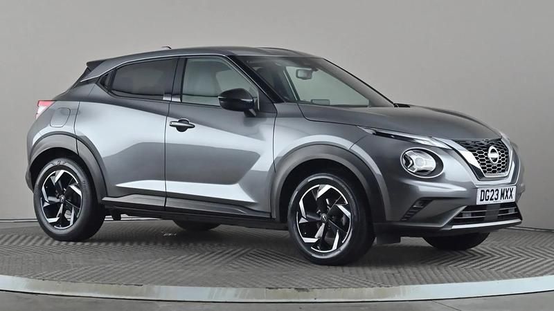 Used Nissan Juke N-Connecta 114 HP (83 kW) 2023 Grey SUV