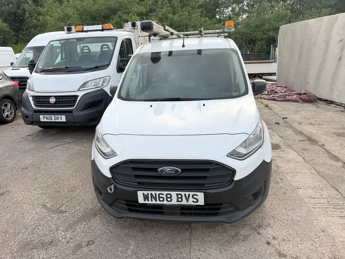 Used Ford Transit 100 HP (73 kW) 2018 White Van